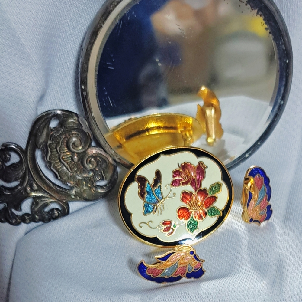 ⚜️Beautiful Vintage Cloisonne Scarf Clip & Clip-on Earring Set⚜️